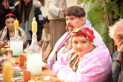 изображение,скриншот к Как казаки… / Як козаки... (2009) Мюзикл - Новогодняя сказка