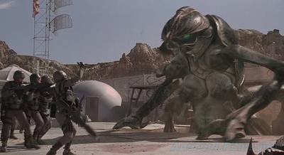 изображение,скриншот к Звездный десант / Starship Troopers (1997) MP4