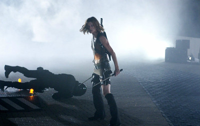 изображение,скриншот к Обитель Зла 2: Апокалипсис (2004) MP4