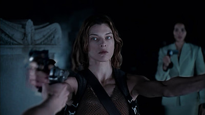изображение,скриншот к Обитель зла / Resident Evil (2002) MP4